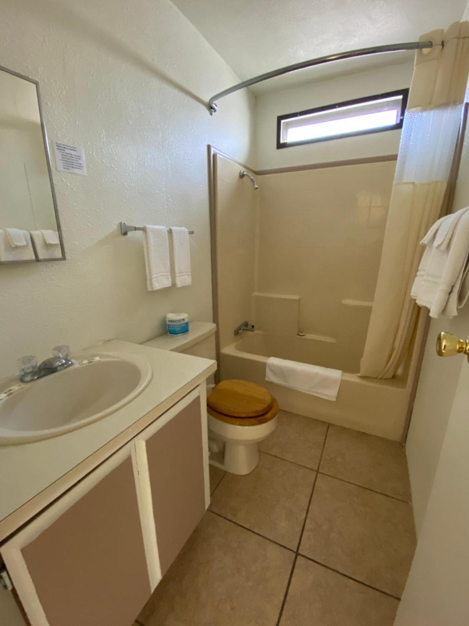 Bristlecone Motel Big Pine Habitación foto