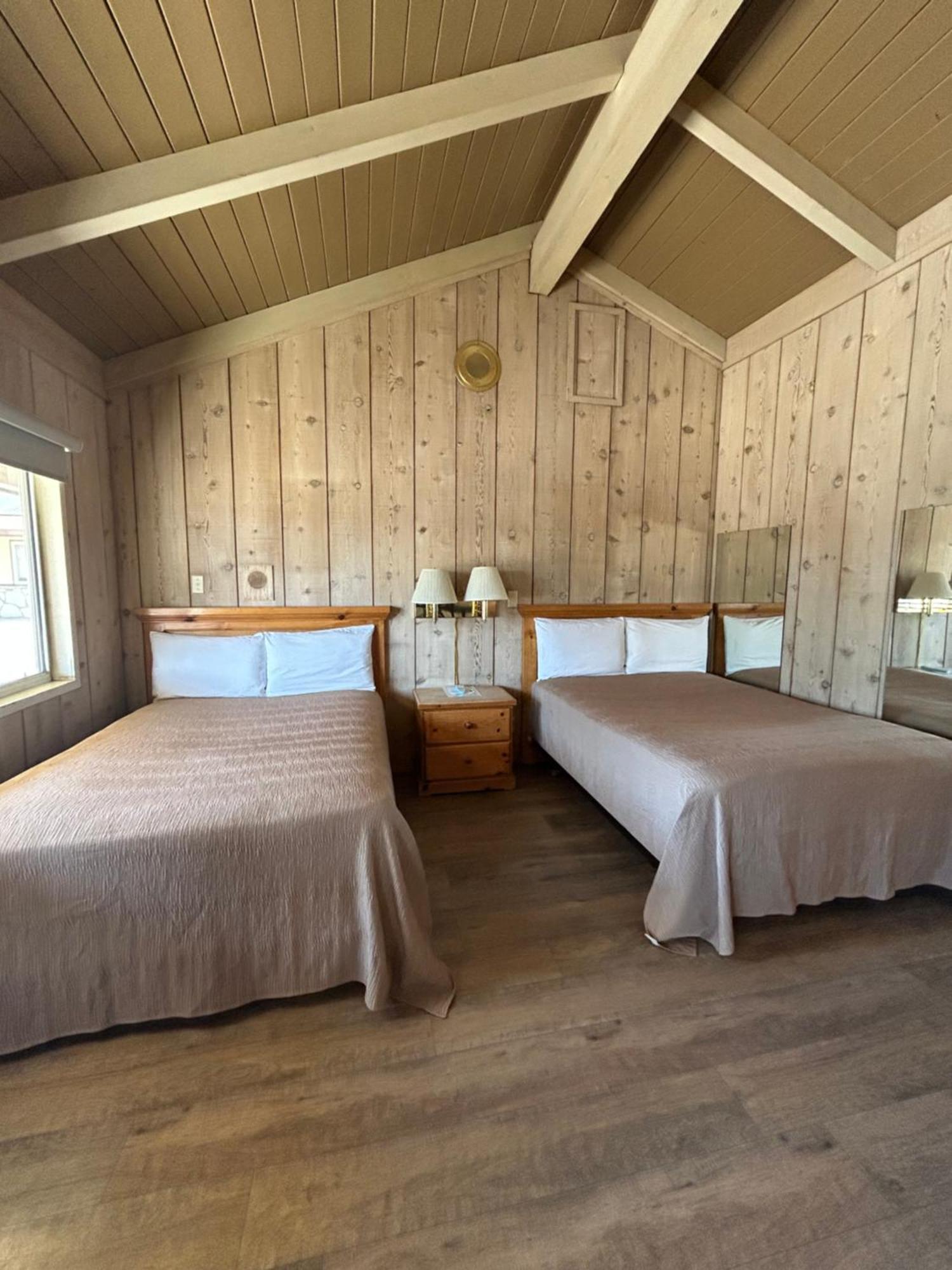 Bristlecone Motel Big Pine Exterior foto